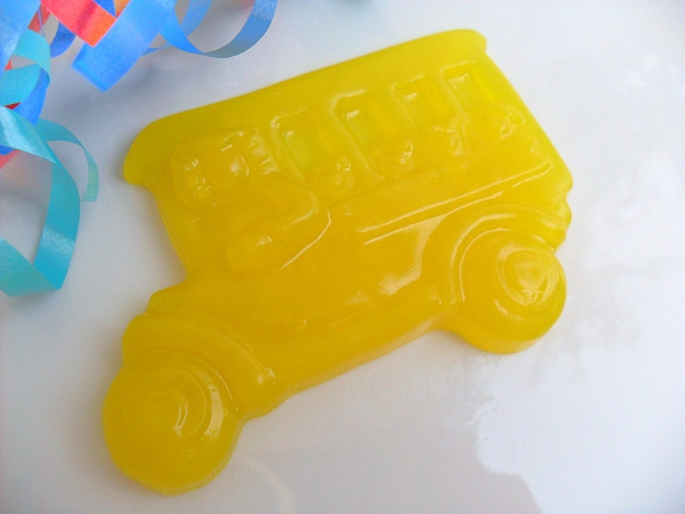 BUS SOAP FAVOR - 10 Favors - Birthday Party Favor - Baby Shower Favor