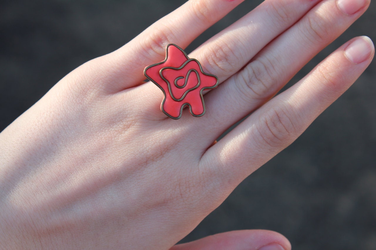 Flower Clay Ring : Summer Citrus. Coral Pink Polymer Clay Flower Ring with Antique Bronze Wire Accent