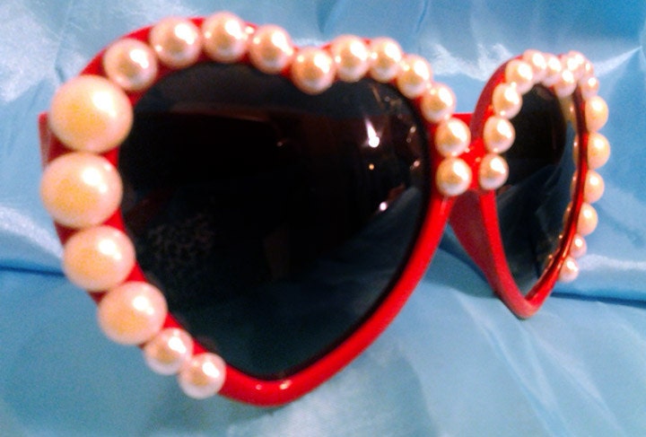 Red Lolita Heart Shaped Sunglasses w/Pearls