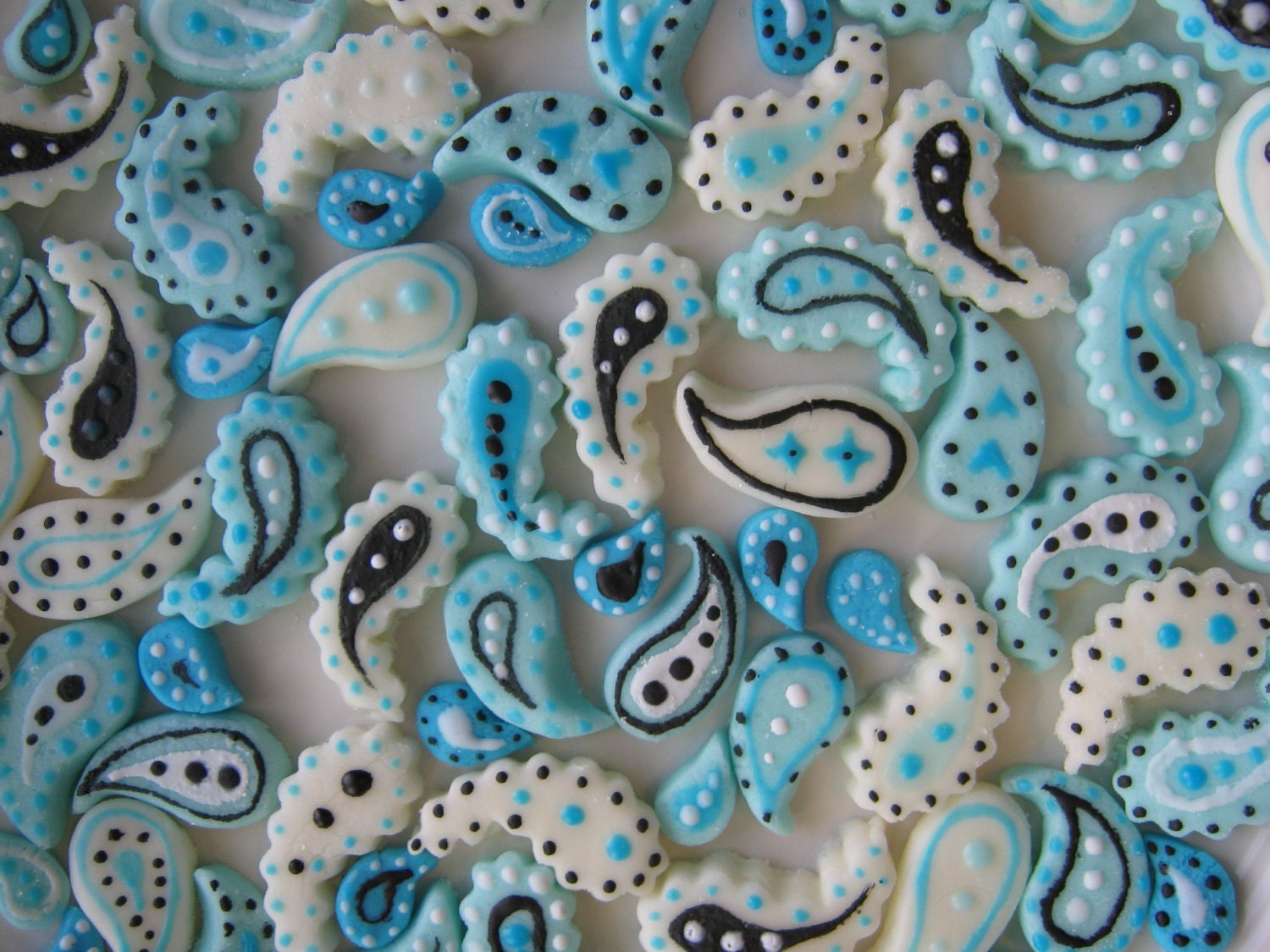 PAISLEY MINTS - Cream Cheese Mints - Special Occasions, Weddings, Parties - 200 mints
