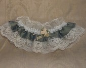 Vintage Clover - handmade vintage style bridal garter - customisable