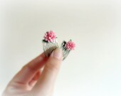 Pink Dhalias haircombs -  Romantic style Paper flowers & leaves white ivory soft pastel antiqued brass floral hair accessories wedding