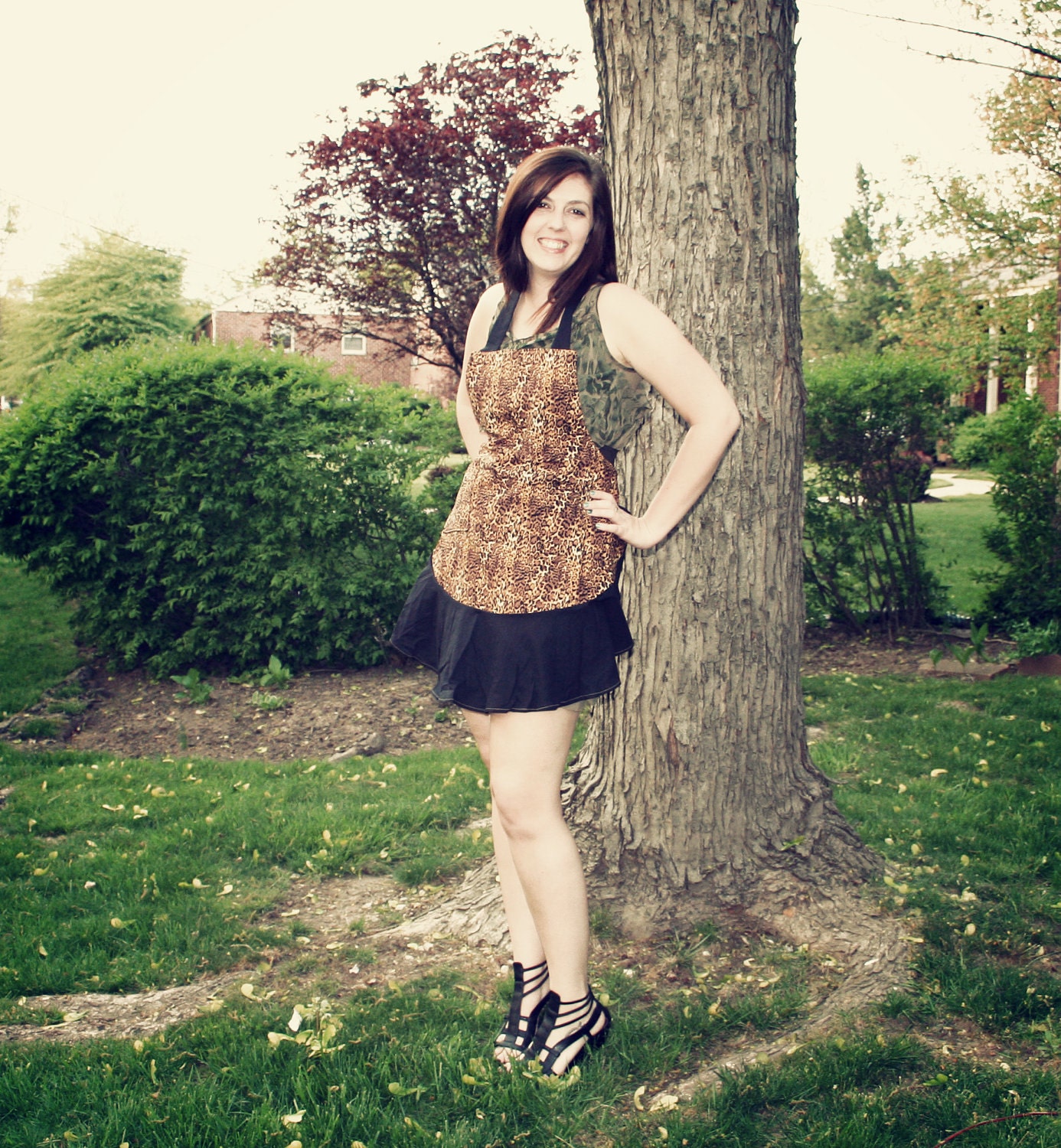 leopard print apron -- women's full apron