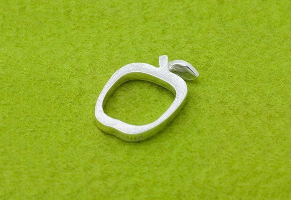 Apple silver ring - kawaii Japanese fruit apple outline with apple stem and leaf