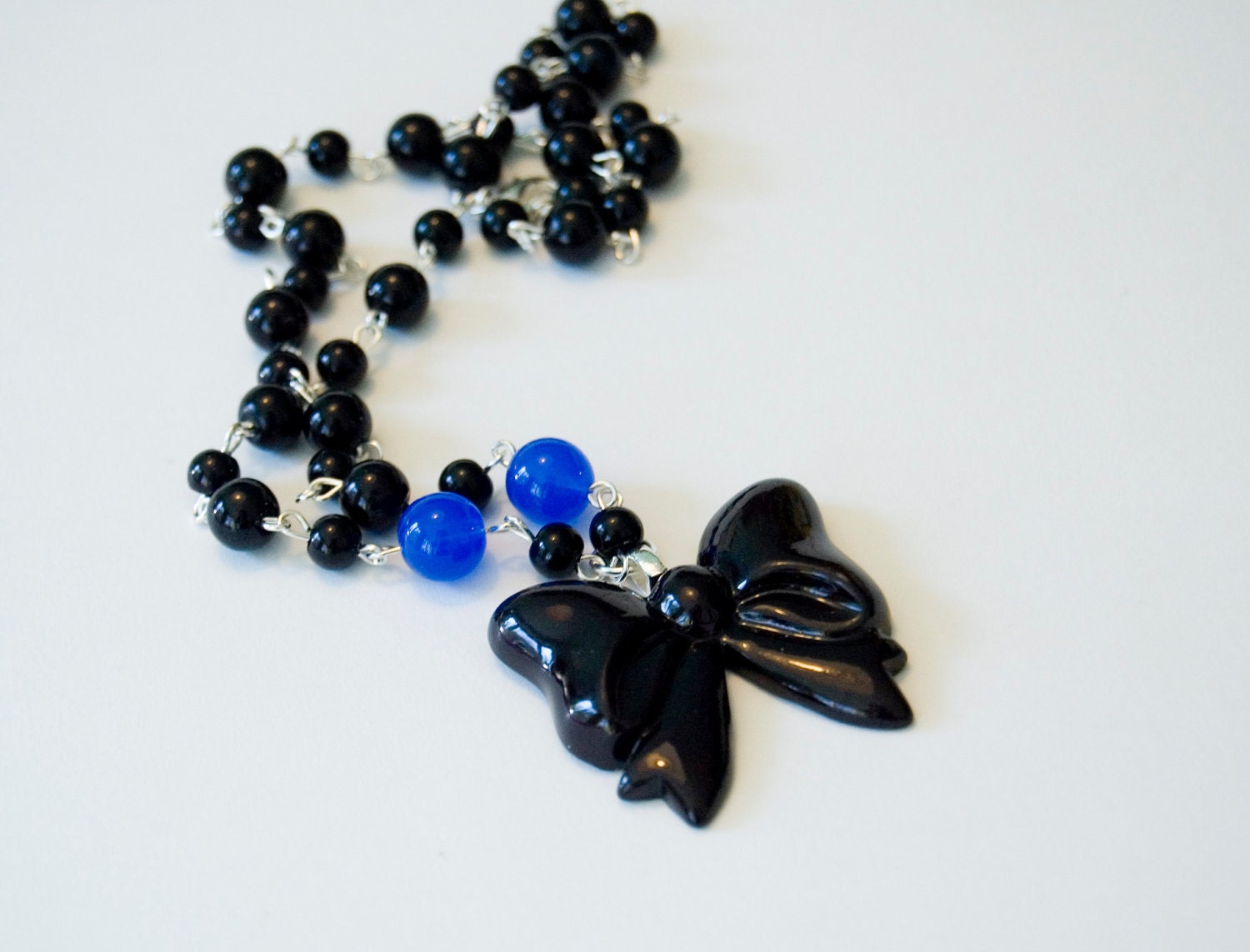 SALE FURTHER REDUCED Bubblegum Bow Necklace - Black/Blue