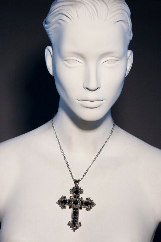 Gothic Renaissance - Antique Silver and Hematite Crystal Cross Pendant Necklace 5201xn