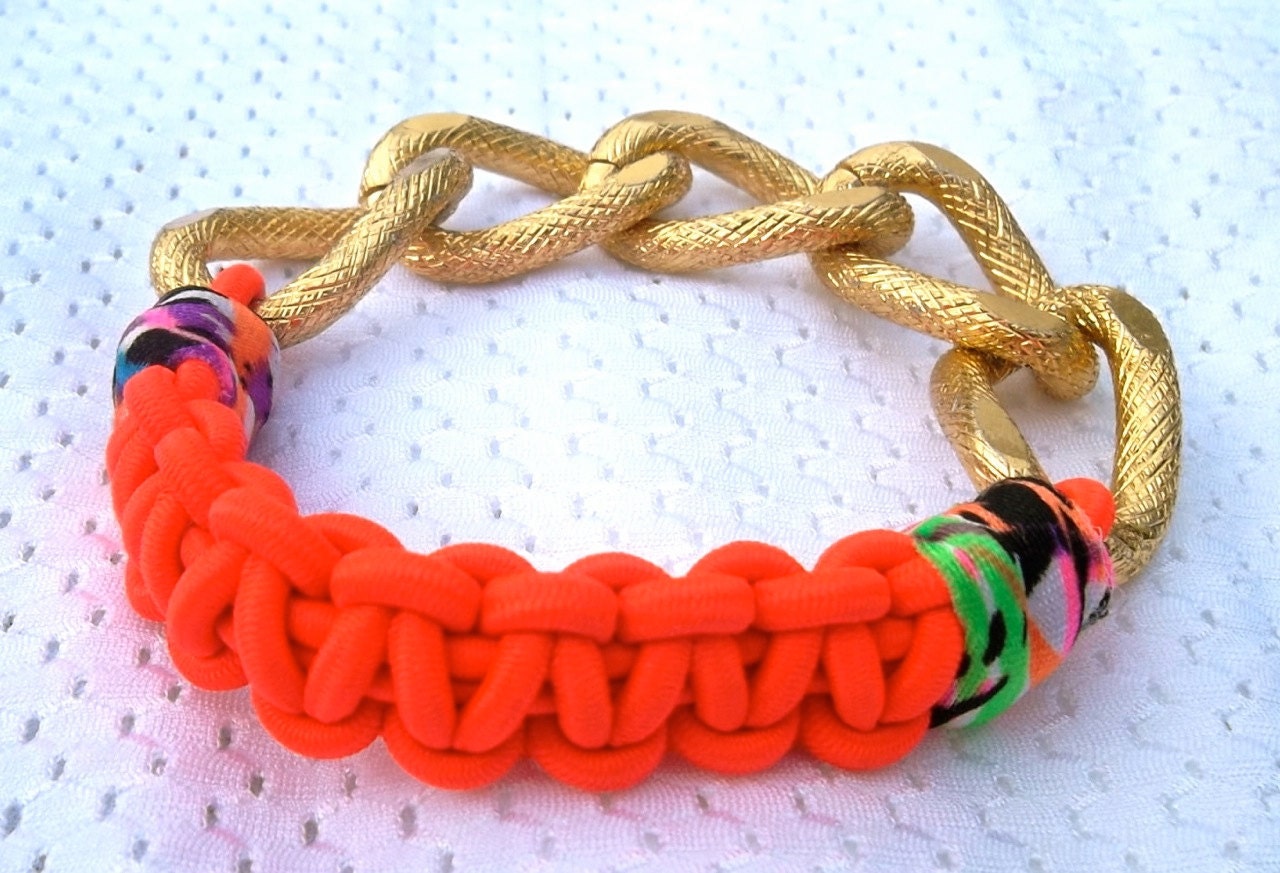 Friendship Bling Bracelet with Neon Red Stretch Cord and Chunky Gold Chain with Contrast Neon Pattern Trim