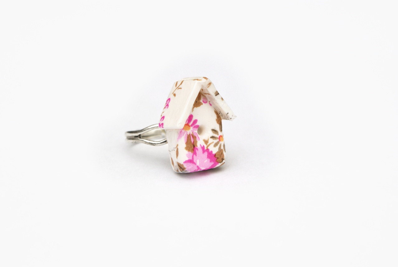 Floral Birdhouse Ring, cottage chic, polymer clay, adjustable base
