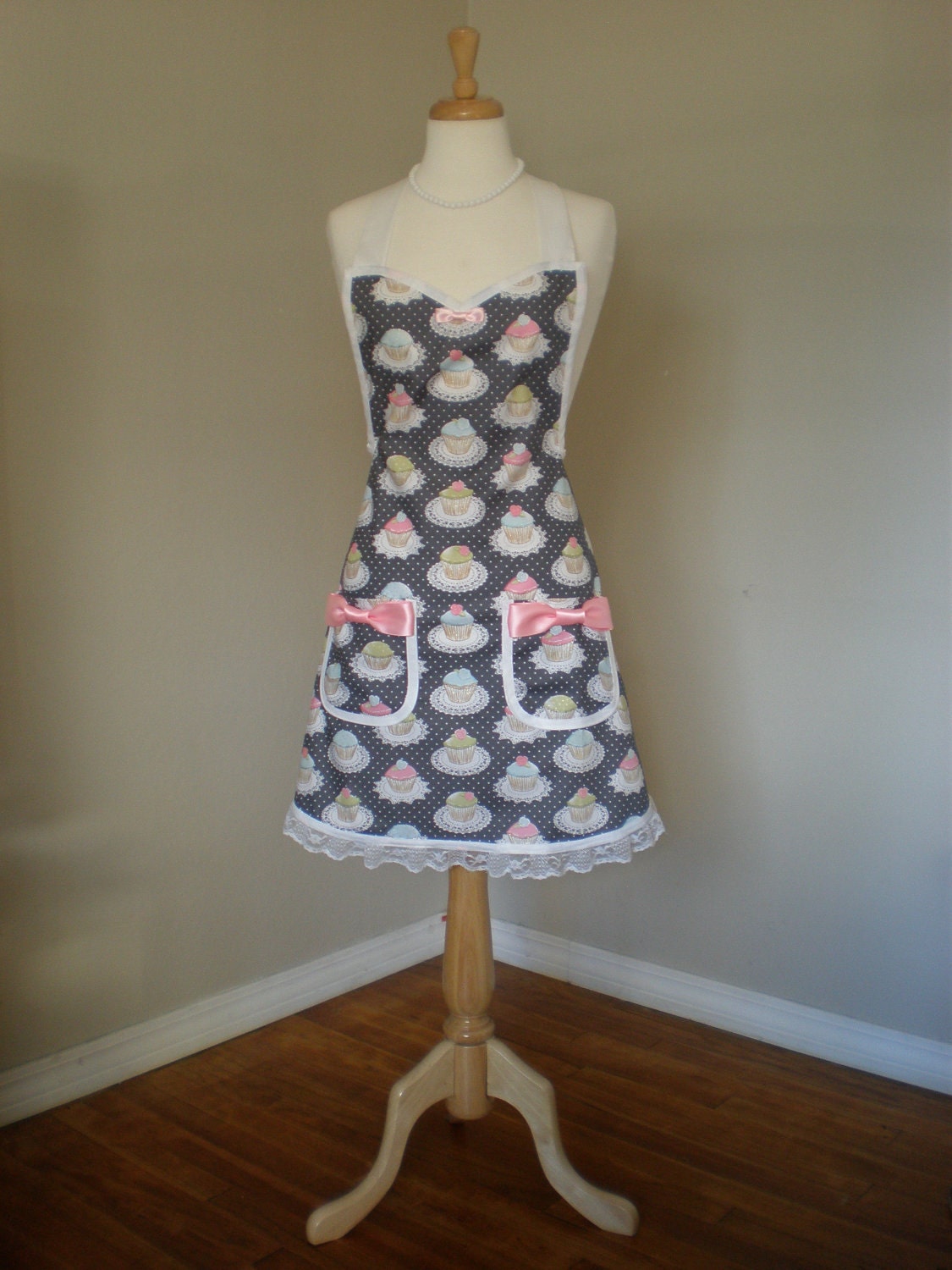 Pin up Cupcake Apron