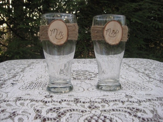 Rustic Wedding Mr and Mrs Beer Glasses Pilsner