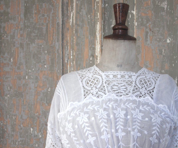 O L i M P i A -1900s cotton lace dress // Victorian dress