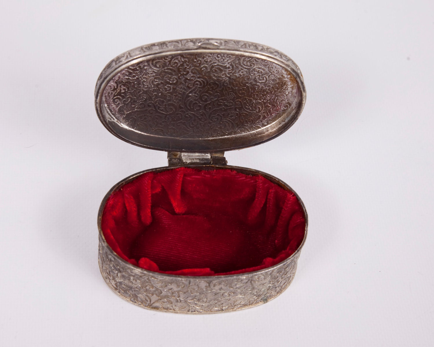 Vintage Silver Plated Trinket Box Oval Jewelry Box Red Velvet Lined