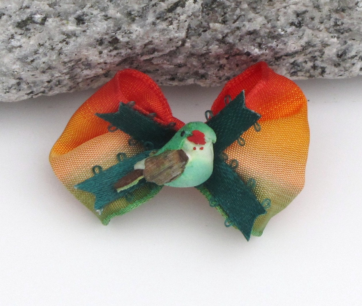 Gentille Alouette Dog Bow