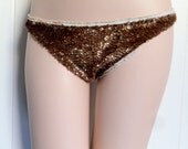 Hot Hot Hot: Gold sequin burlesque hot pants