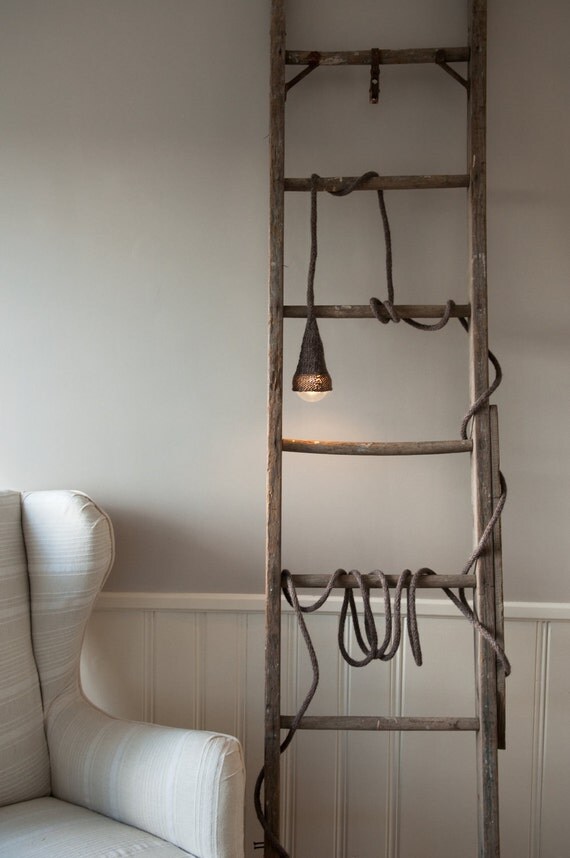Sweater Light - 25 ft