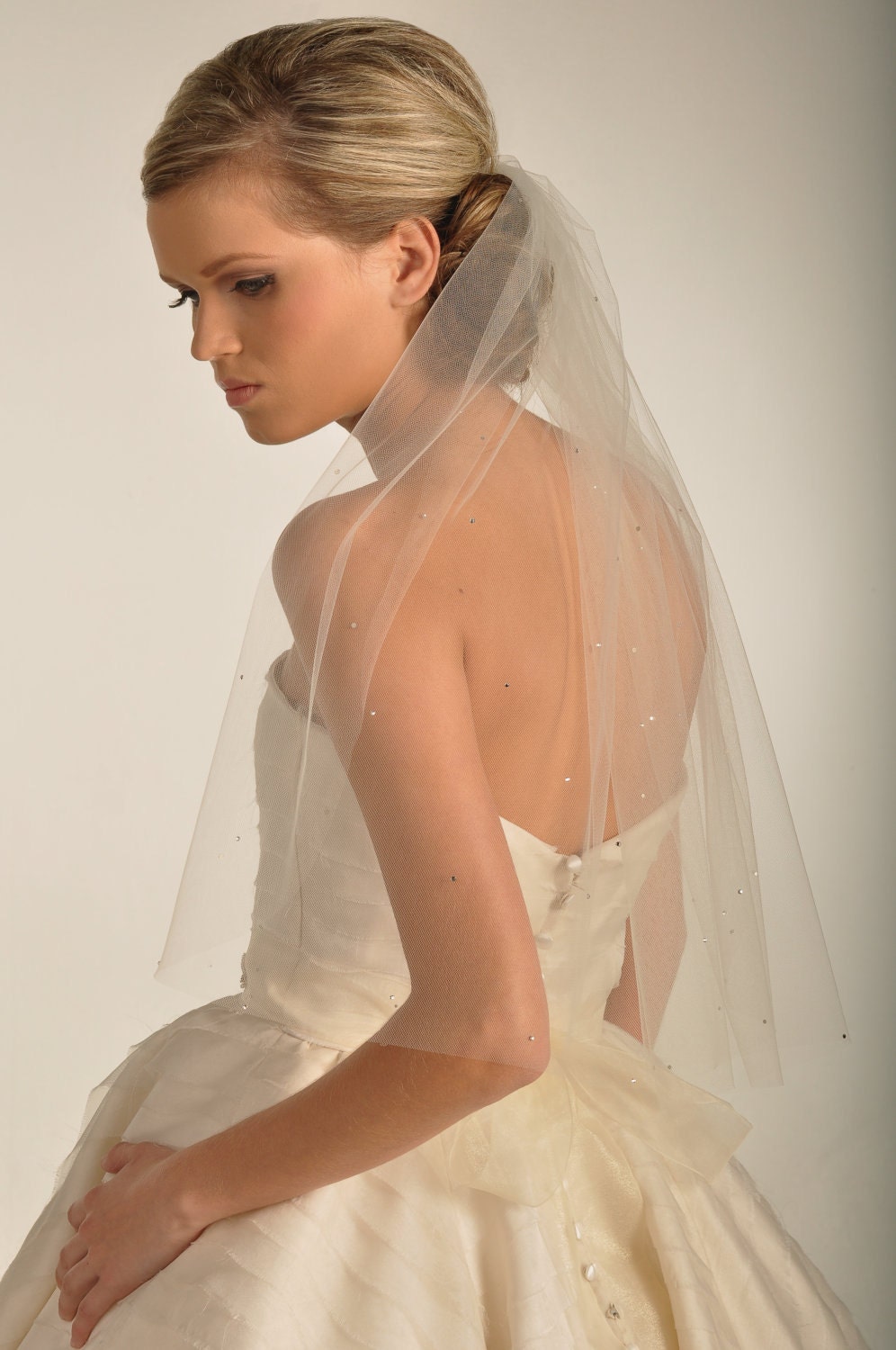 Cut Edge Veil