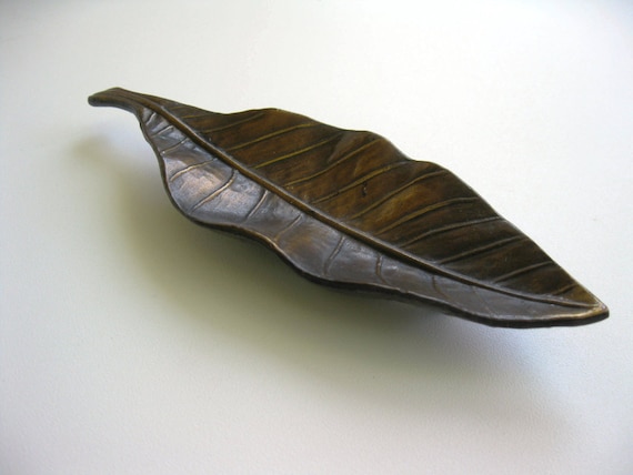 Vintage Bronze Collectible Dish, Tobacco Leaf Made in USA  SHIPPING INCLUDED