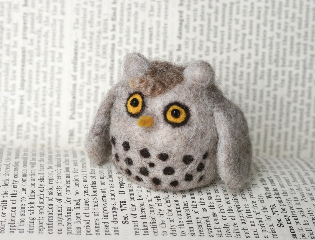 Needle Felted Snowy Owl Figure / Pincushion Handmade 100% Wool and Glass Bead Eyes - CUSTOM ORDER - Virtualdistortion