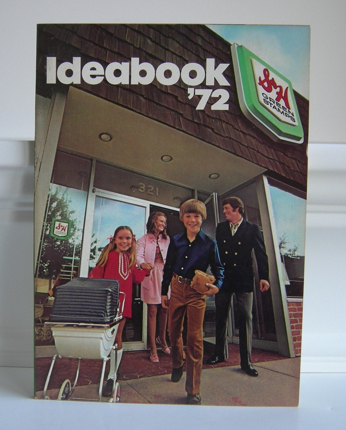 Vintage 1972 S&H Green Stamps IDEABOOK / Sperry and Hutchinson Company Catalog 77
