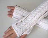 Bridal fingerless gloves / Wedding gauntlets