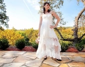 Vintage Lace Wedding Dress - Antique Angelique
