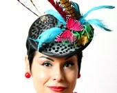 Floral FASCINATOR w. Grey Cheetah Print Base