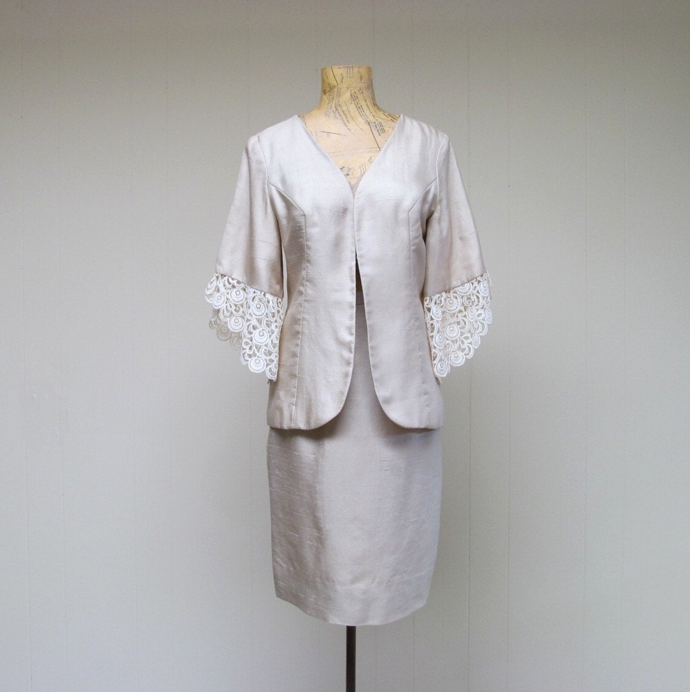 Vintage 1960s Suit / 60s Bone Silk Suit Lace Sleeves / Mother of the Bride / XS - Small