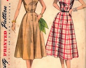 1950's Pin Up Dress with Cap Sleeves Vintage Sewing Pattern Simplicity 4260 Bust 32
