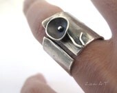 Flower  slver band ring,oxidized handmade modern, Contemporary jewelery, Mmade to order.