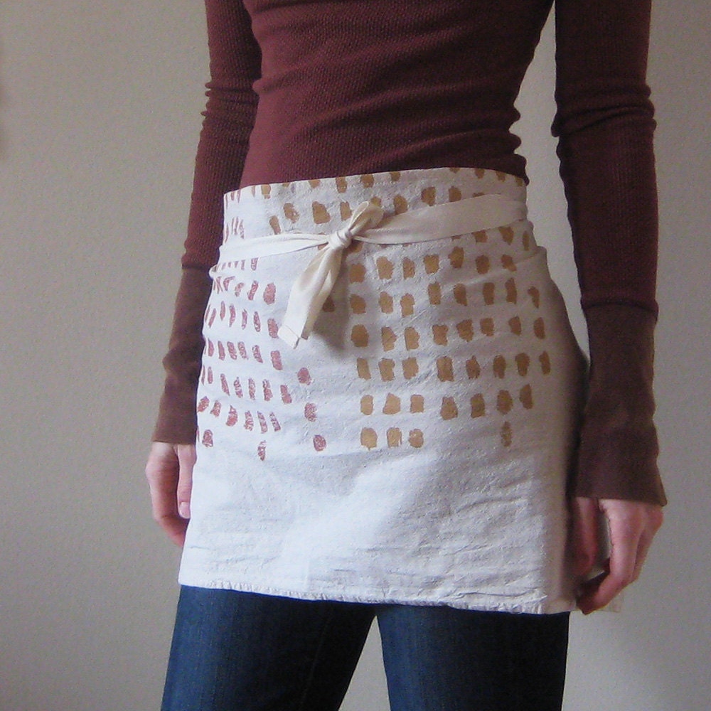 SALE / Unearth Cafe Apron