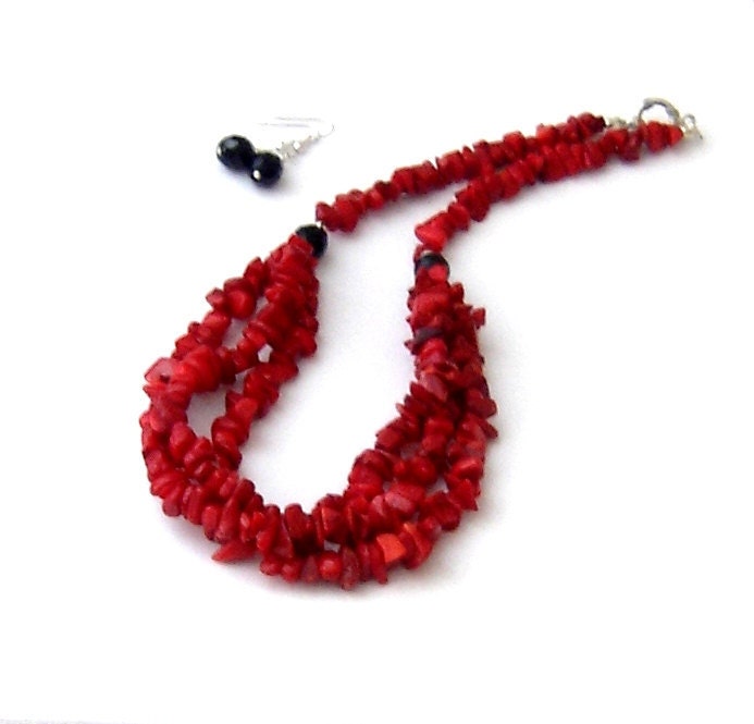 Red necklace. Coral necklace. Red coral necklace. Statesman red and black necklace. Valentine classic necklace. Three string necklace.