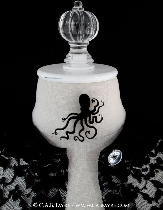 An Octopus Love Affair Brooch/Pin - Laser Cut Acrylic - Small 2.5" (C.A.B. Fayre Original Design)
