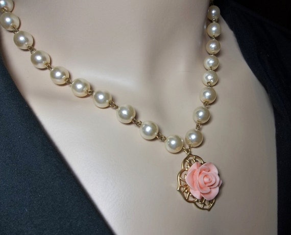 Gold Pearl necklace - Vintage pearls - Rose Cabochon - Pendant - Victorian inspired- Wedding Jewelry -