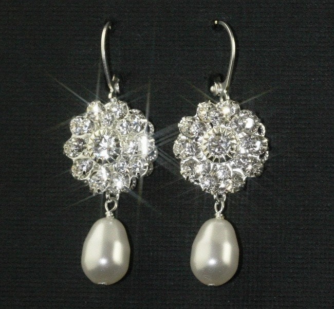 Vintage Bridal Earrings -- Rhinestone Pearl Wedding Earrings, Bridal Jewelry, Wedding Jewelry, Silver, Dangle Earrings -- VINTAGE GLAMOUR