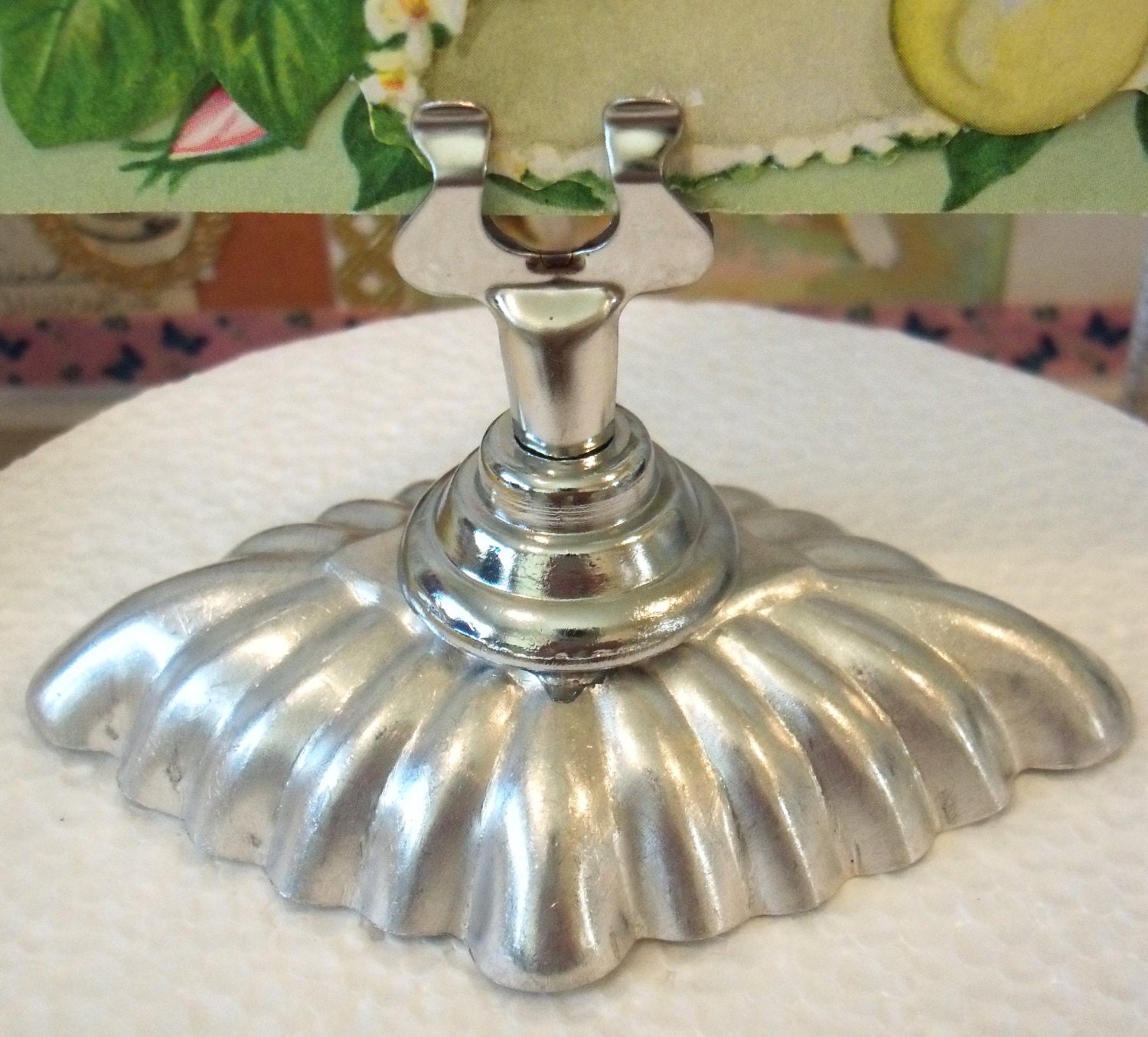 Photo-Memo Holder / Made from Vintage Metal Mold / Perfect for Displaying Photographs, Table Cards, Recipes, Greeting Cards and Postcards