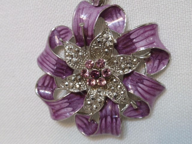 Vintage Pendant   Rhinestones center shades of Lavender     SALE       SALE