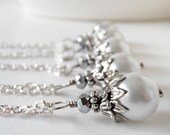 White Bridal Jewelry Bridesmaid Necklace White and Silver Pearl Pendant Necklace Beaded Wedding Jewelry Bridal Necklace Handmade