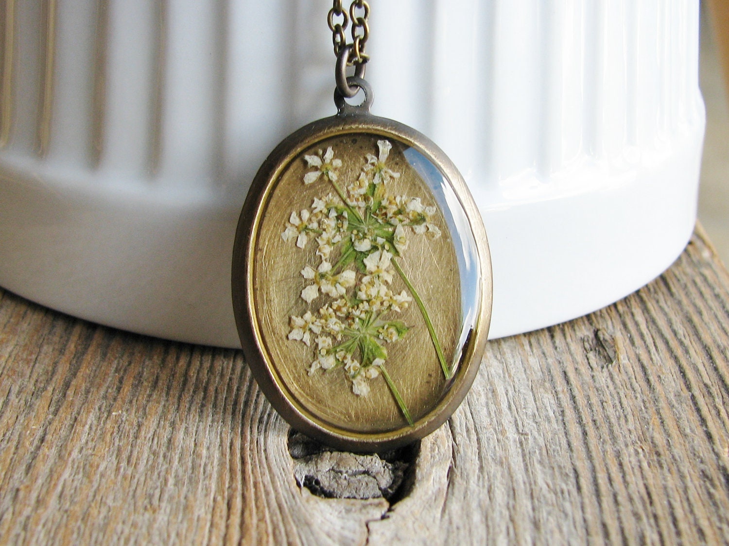 Queen Anne's Lace Necklace Pressed Wildflower Botanical Jewelry Resin Pendant Garden Fashion Bridal Gift