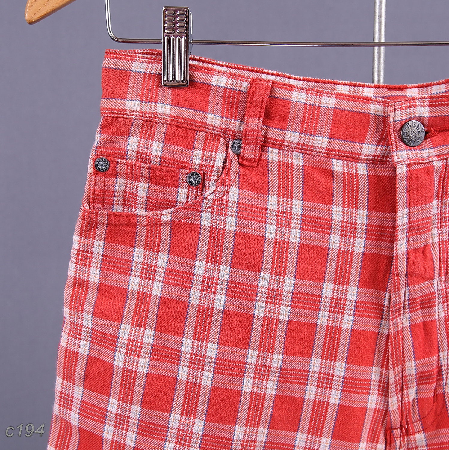 90s Men Checked Shorts / Red and White / sz Small /  W 30