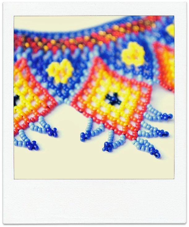 XOCHIL FUEGO Mexican Huichol Hand-Beaded Tribal Collar Necklace with Silver Clasp