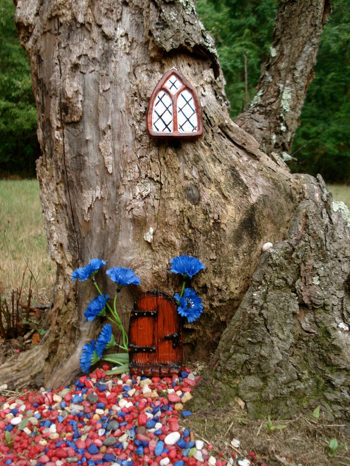 Fairy Door with Step. The Leddiq Door. - Die Stone Cast.