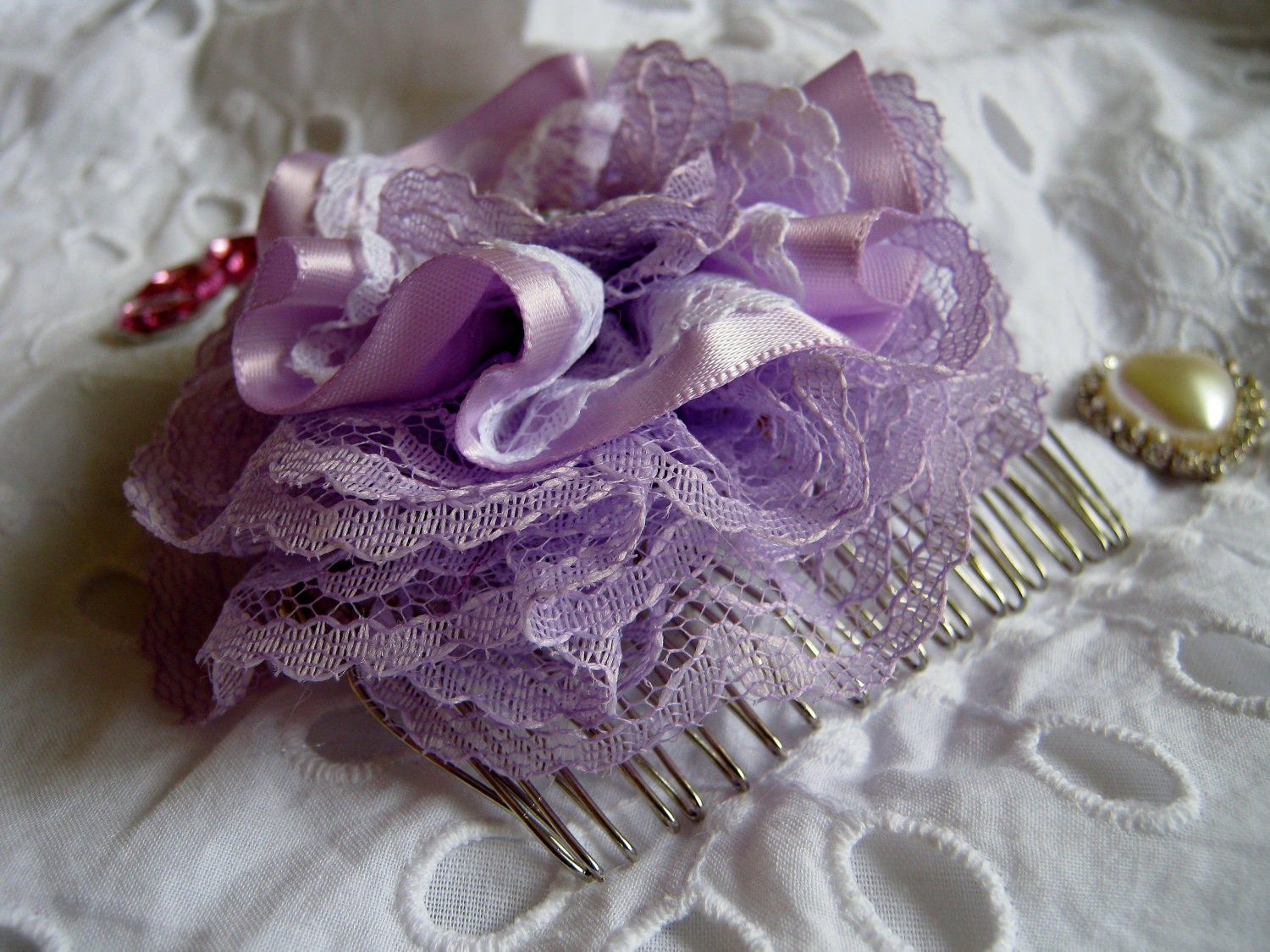 Flower comb, Lace Flower Comb in Lavender, Bridesmaids gift Handmade wedding