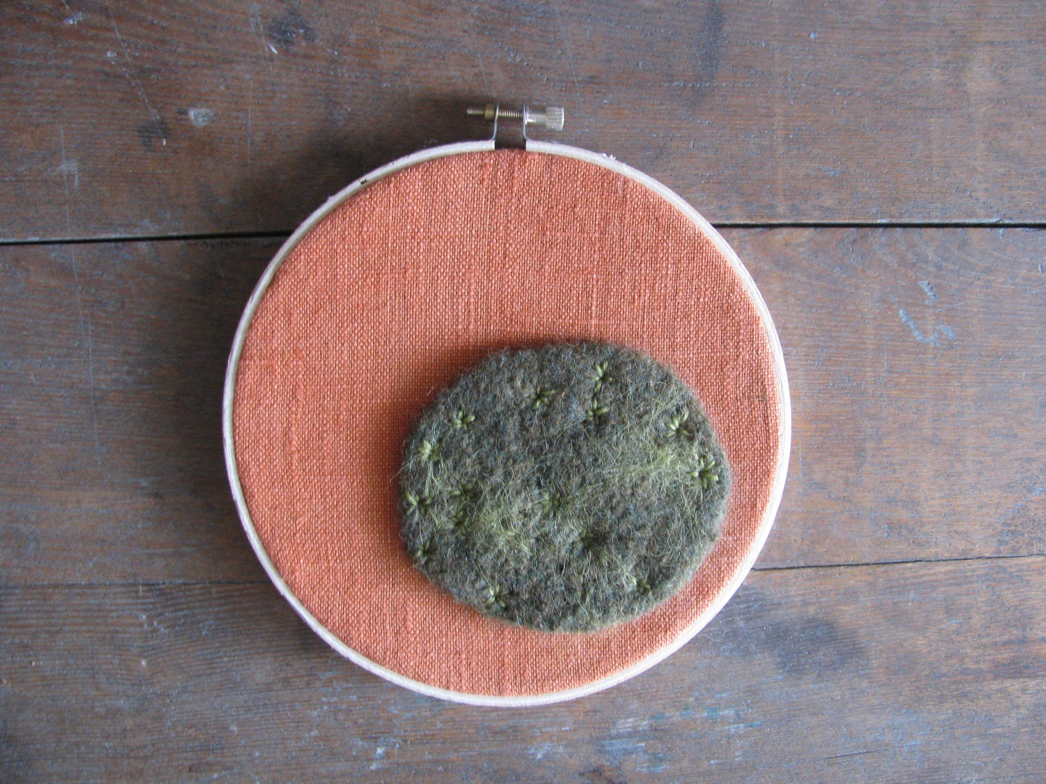 Felted wool embroidery hoop, star moss wall decor made upcycled natural linen, 6.5 inches