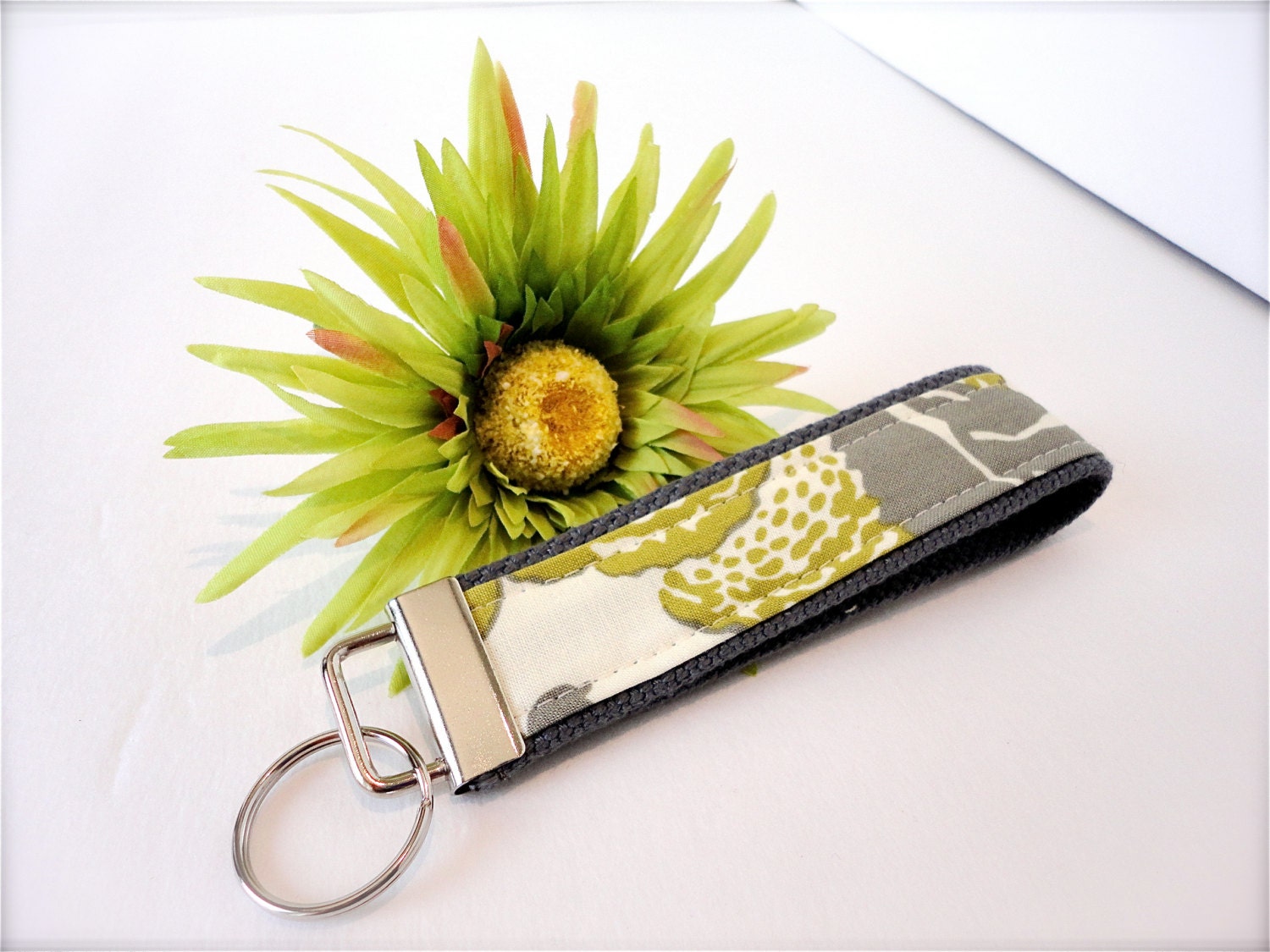 Beautiful Key Fob/Wristlet Amy Butler Fresh Poppies