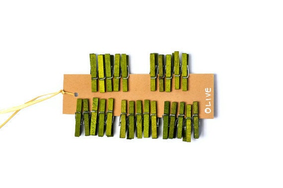 Mini clothespins . olive green . apple green . 25 ct . 1 inch pegs . clip . miniature . small . embellishment . scrapbooking . home decor - TodoPapel