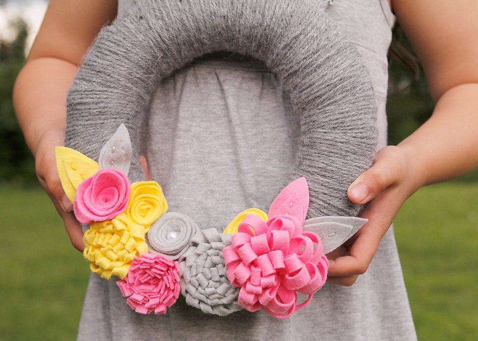 Yarn wrapped Wreath with Dimensional Felt Flowers, Pink, Yellow, Grey Made to Order by Catshy Crafts