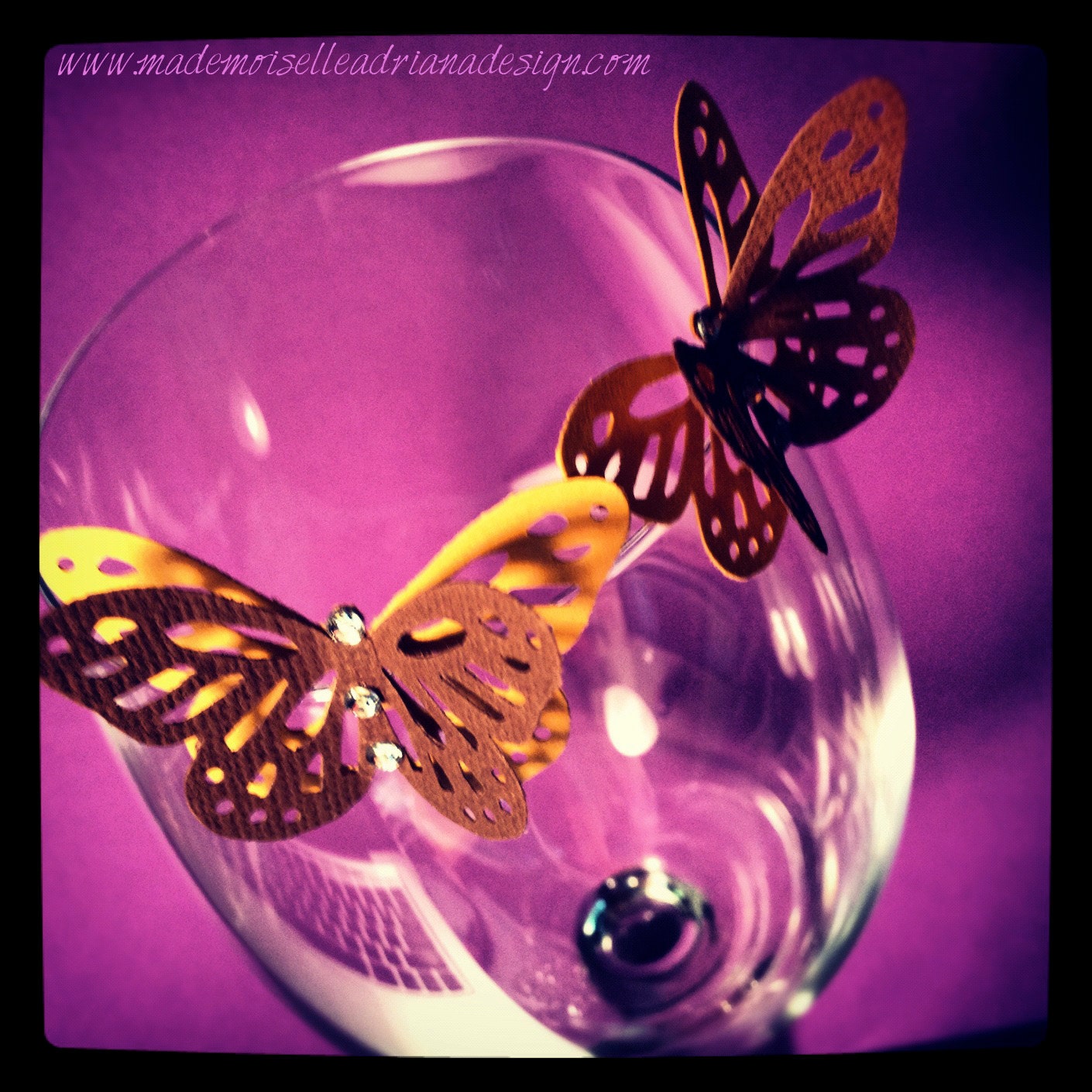 Butterfly with crystals to place on the glass's rim