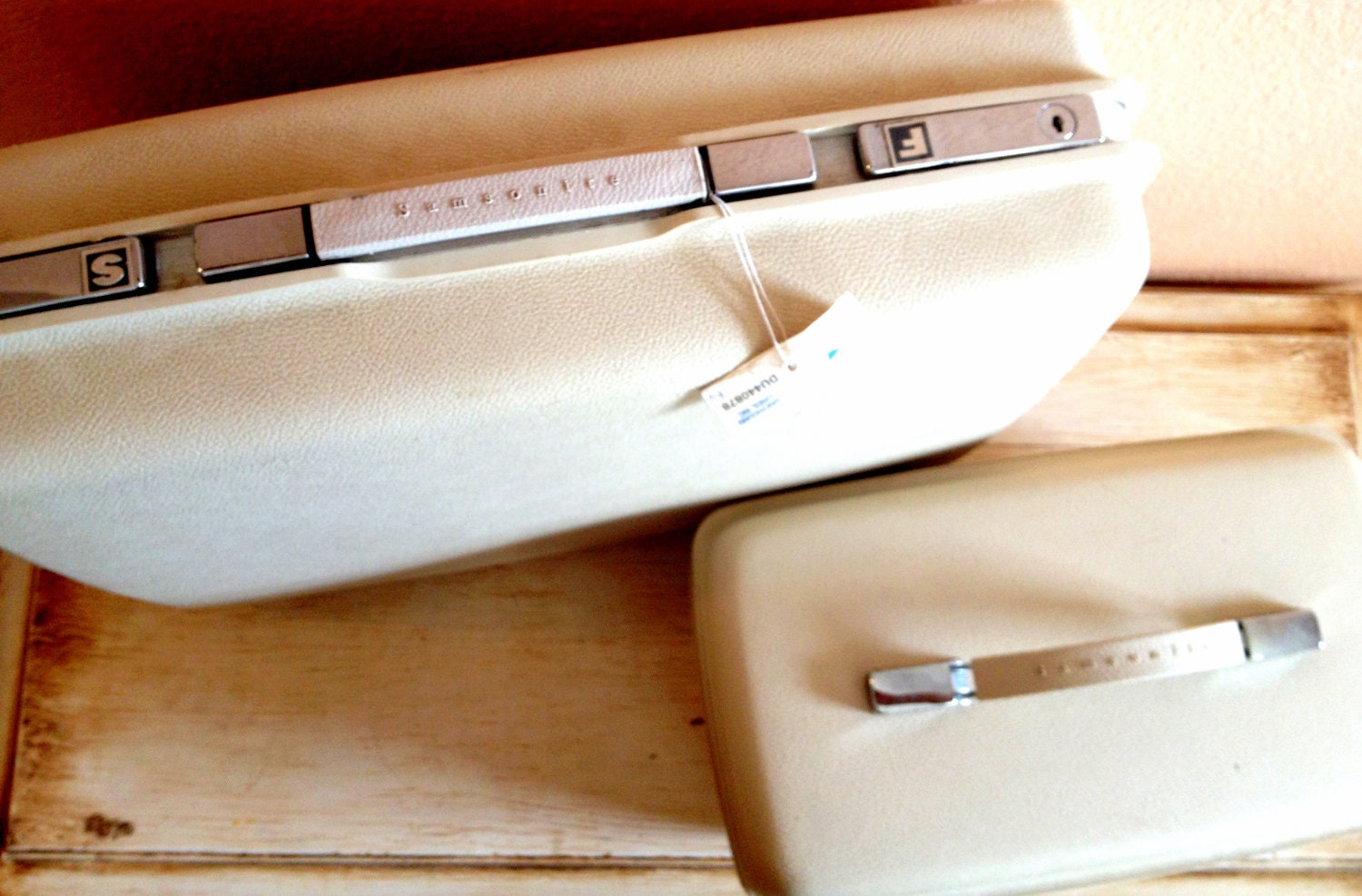 Vintage 1960's Samsonite Saturn Suitcase & Train Case