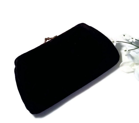 Vintage Black Velvet Clutch/Purse Kiss Clasp by Goldcrest Sexy