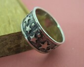 Vintage Crescent Moon & Stars Sterling Silver Band Ring size 11 --- 6.9 grams